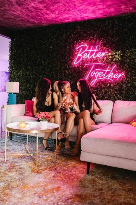 Love Oasis By Scottsdale Beach Club - New Eksteriør billede
